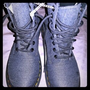 Dr marten vegan castel boots